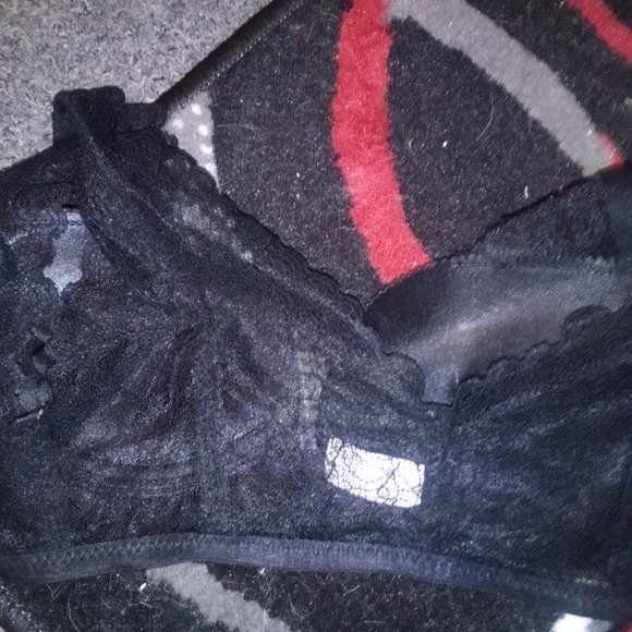 2 34B pushups - Picture 7 of 7